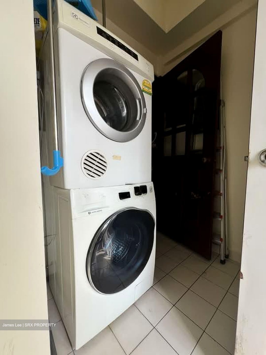 Melville Park (D18), Condominium #559930291
